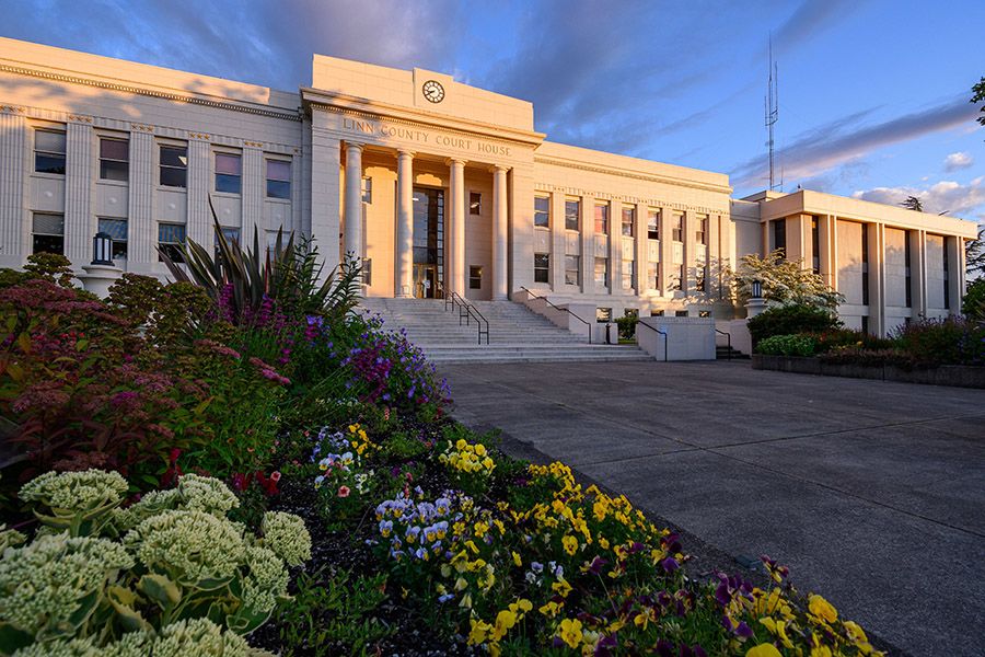 Linn County Courthouse