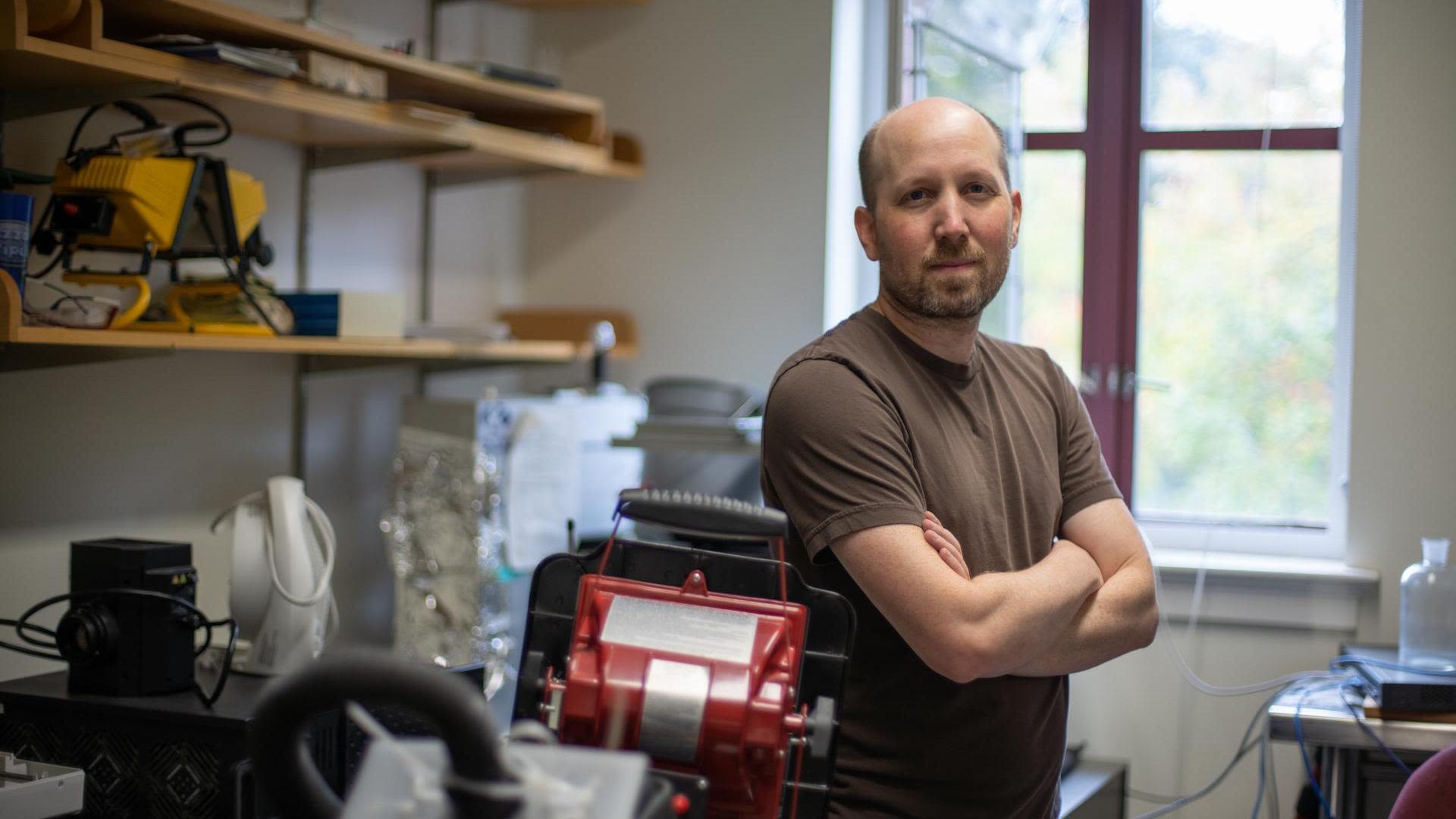 Eric Corwin in his lab